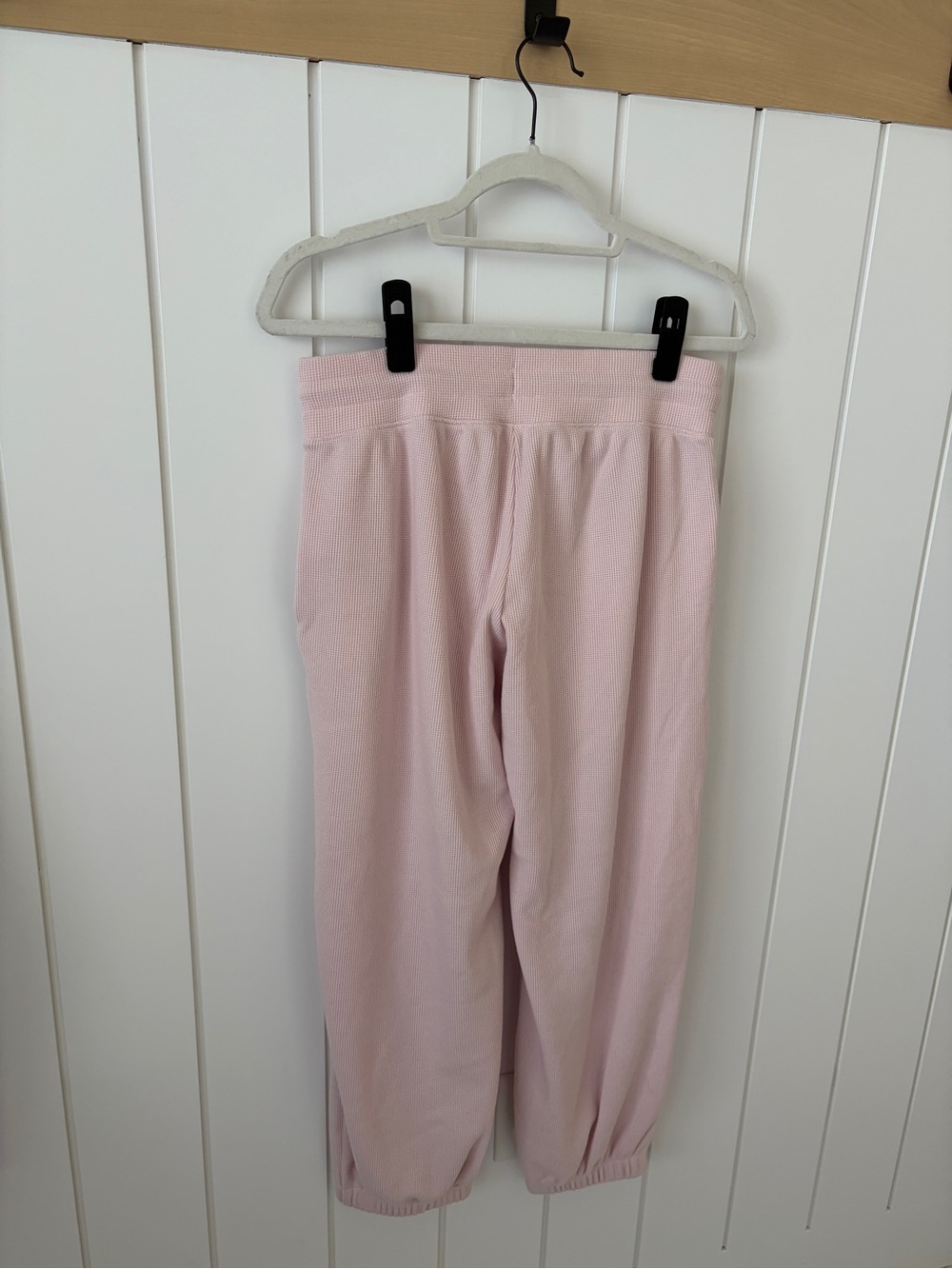 NWT Hollister Light Pink Super Soft Waffle Knit Drawstring Joggers - Size M - Picture 3 of 4